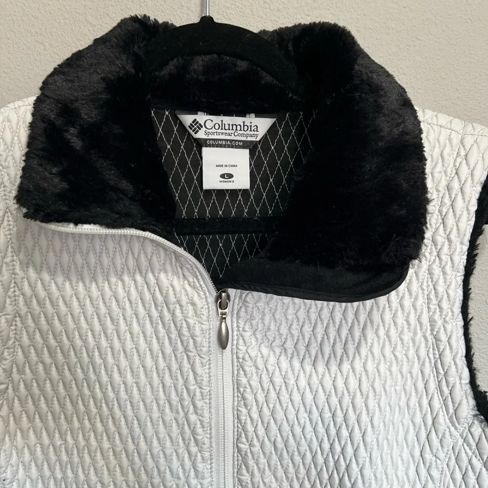 Columbia White Vest - Picture 9 of 12